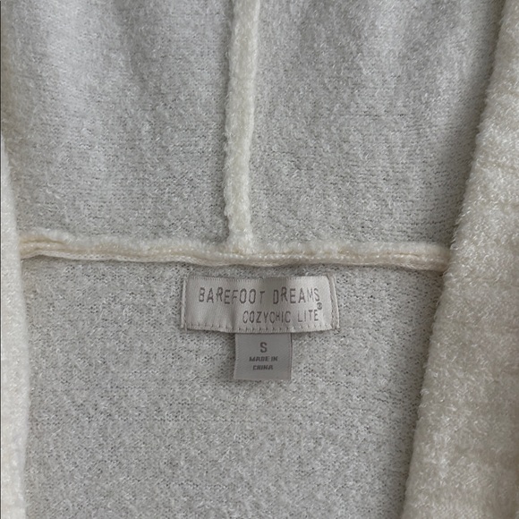 Barefoot Dreams CozyChic Ultra Lite Hooded Seashore Cardigan in Cream - Picture 4 of 5